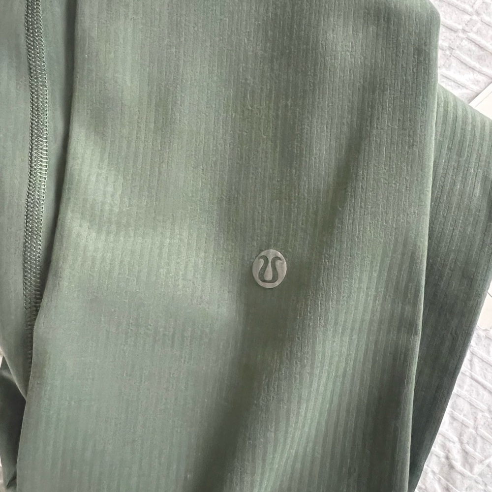 brand new with tags…Ribbed, sage green